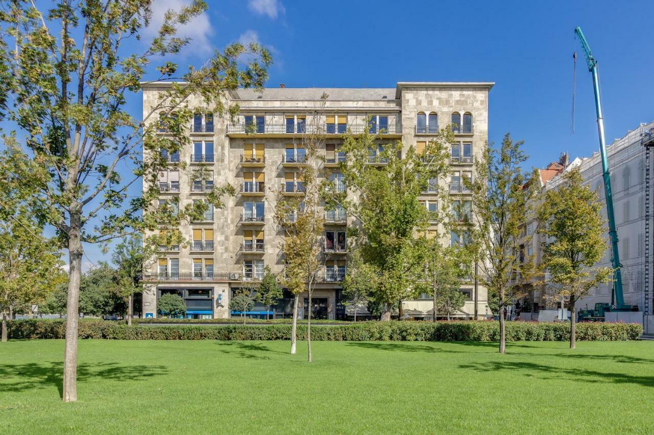 Riverbank Apartment At Parliament Boedapest Buitenkant foto